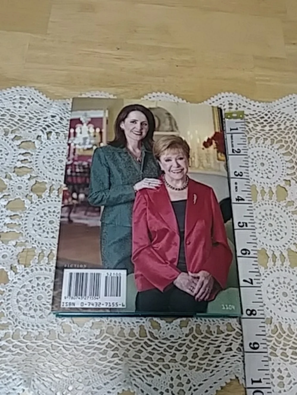 Book Sale! 3 for $10! The Christmas Thief, Mary Higgins Clark